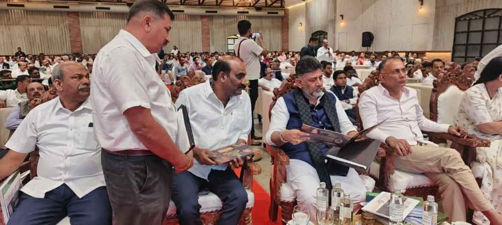 ಶೀರೂರು ಪರ್ಯಾಯ: ಉಪಮುಖ್ಯಮಂತ್ರಿ ಡಿ.ಕೆ ಶಿವಕುಮಾರ್ ಅವರಿಗೆ ಆಮಂತ್ರಣ